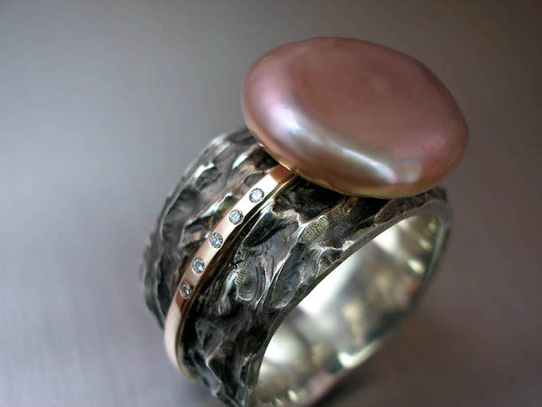 SW-Perle rosa, Silber, Gold und kleine Diamanten/ Loftatelier  - Goldschmiede Wigholm , Murg am Walensee